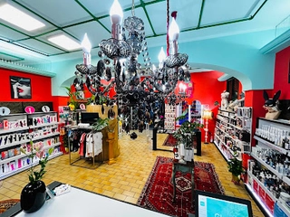 Master Sex Shop.Tienda erotica para adultos.Juguetes,disfraces,ropa sexi. 3 Equis Erotic Store